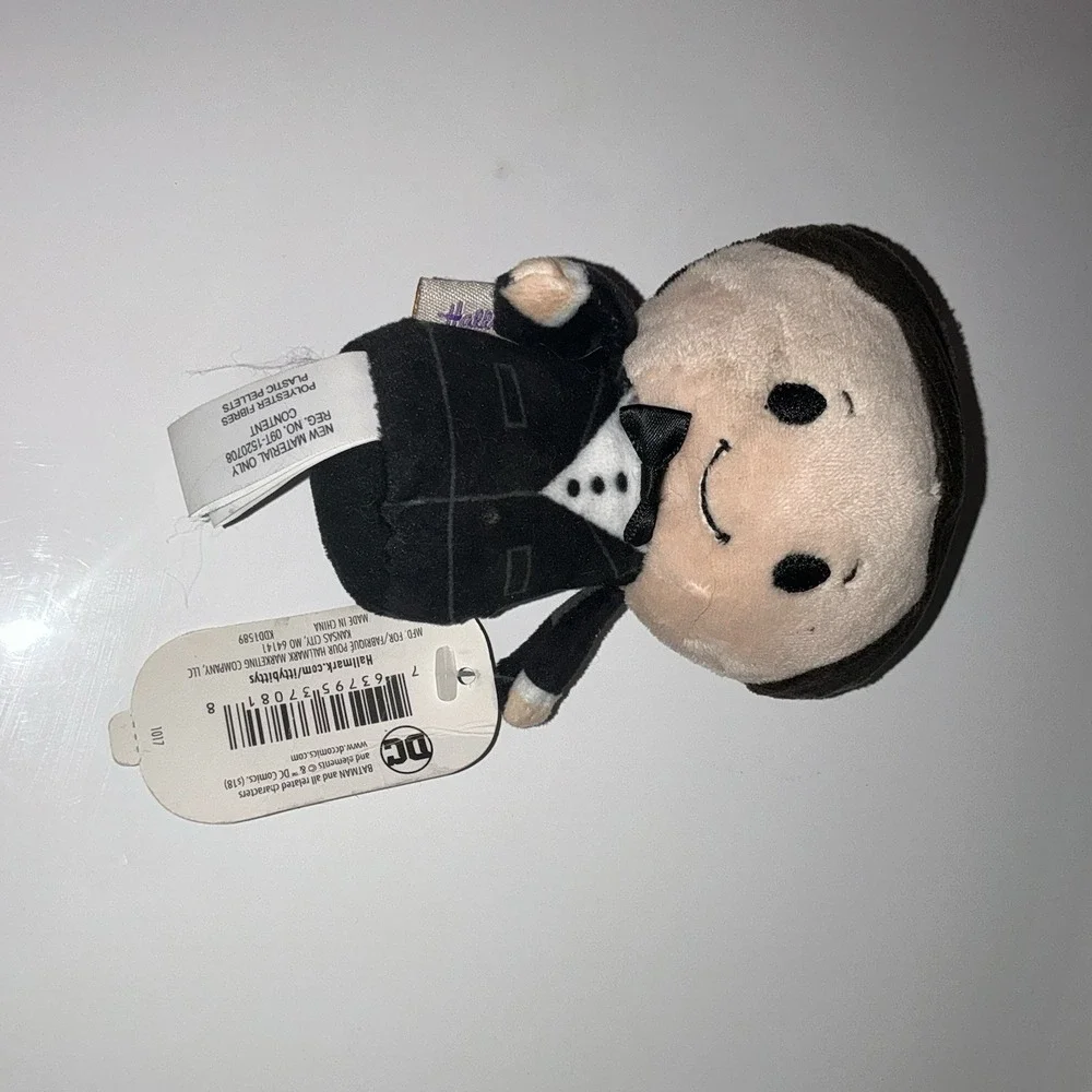 Hallmark Itty Bittys DC Comics 2 SIDED BATMAN BRUCE WAYNE 4